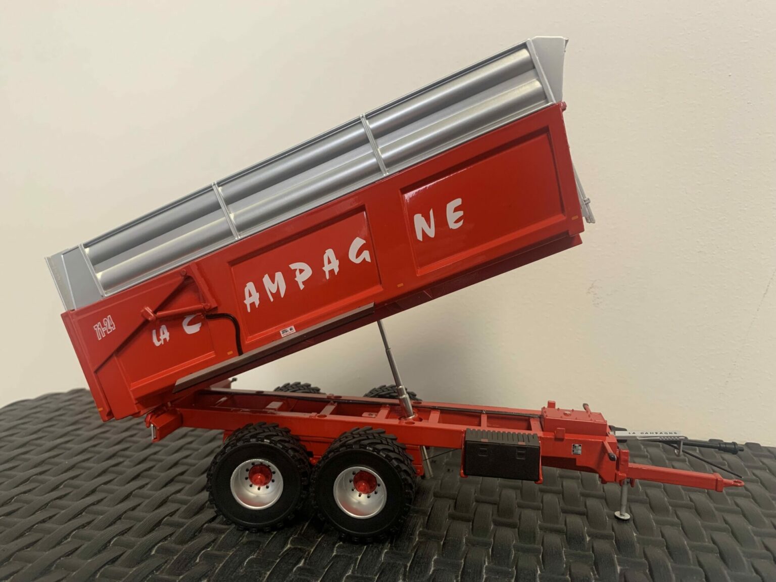 Miniature Replicagri 71 24 Benne La Campagne